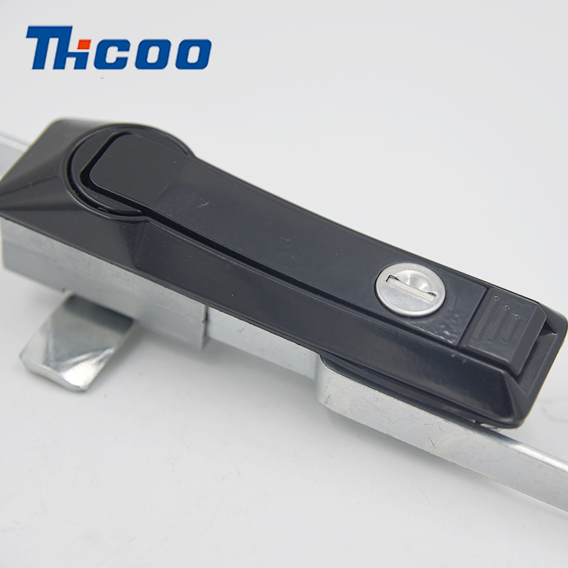 Нажмите на замок Bounce Rocker Lock-A8102