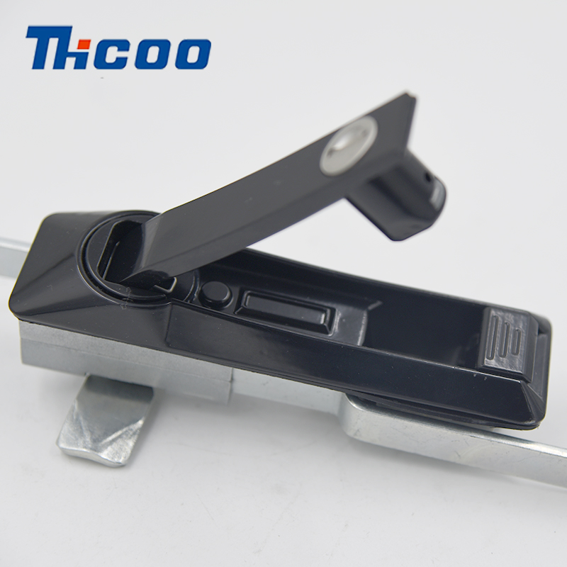 Нажмите на замок Bounce Rocker Lock-A8102