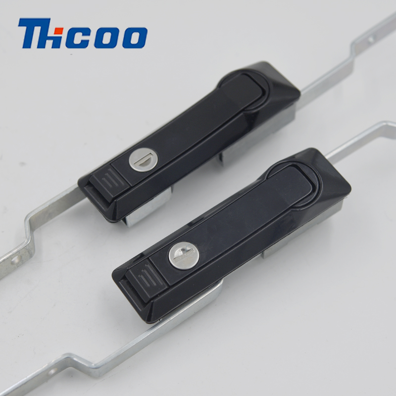 Нажмите на замок Bounce Rocker Lock-A8102